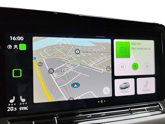 Vehicle Image 12