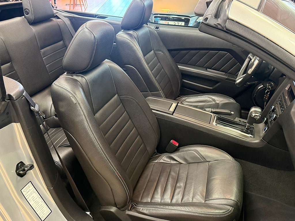 Vehicle Image 17