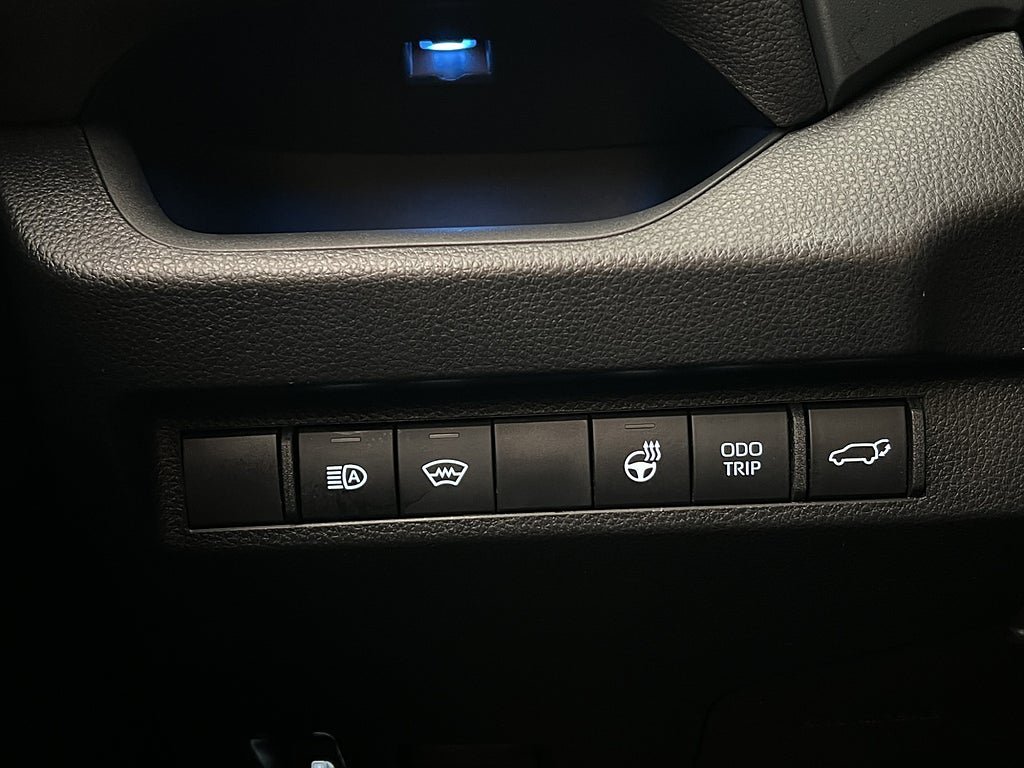 Vehicle Image 26