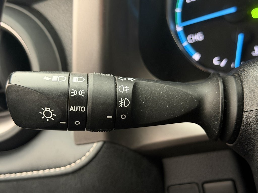 Vehicle Image 28