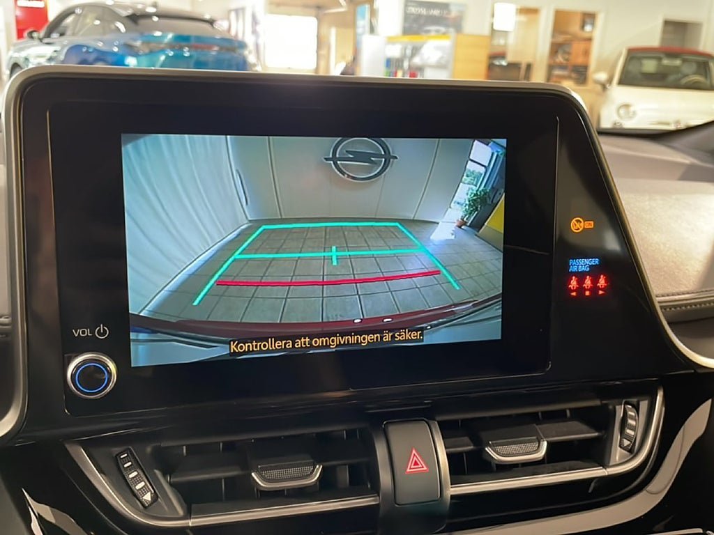 Vehicle Image 11