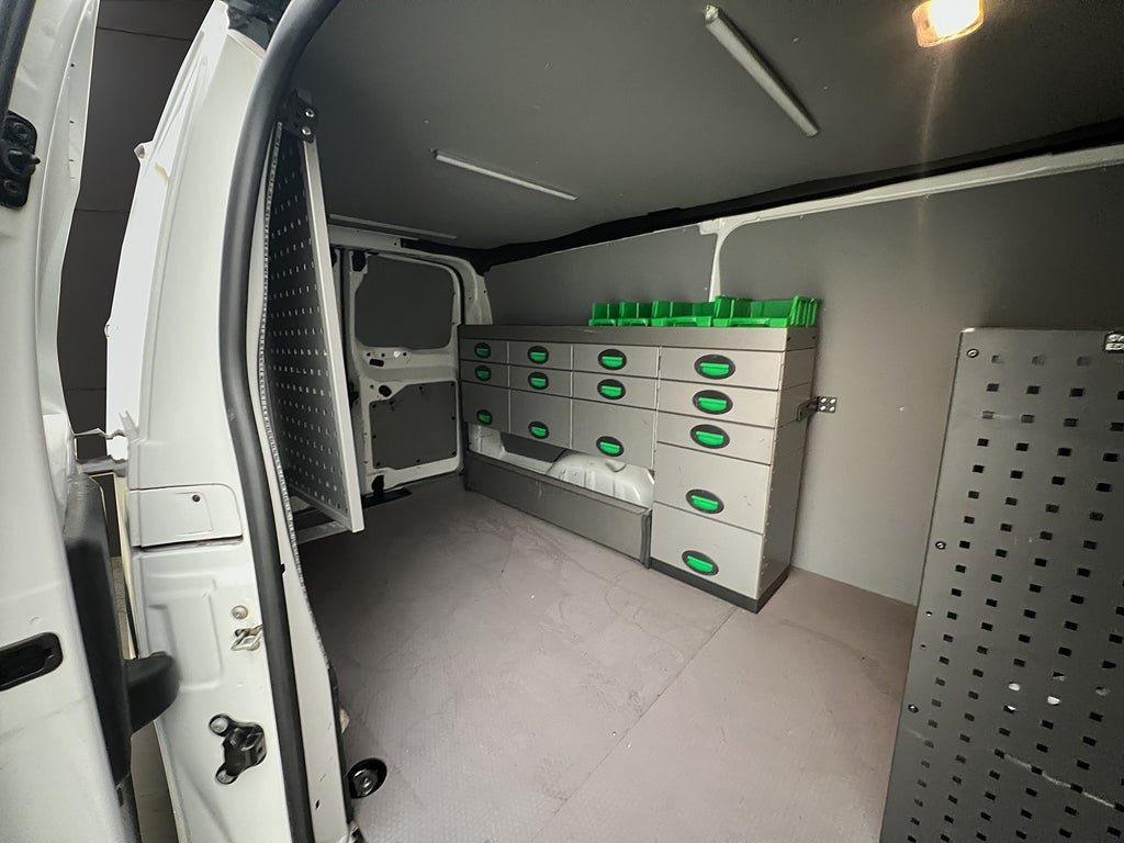 Vehicle Image 14