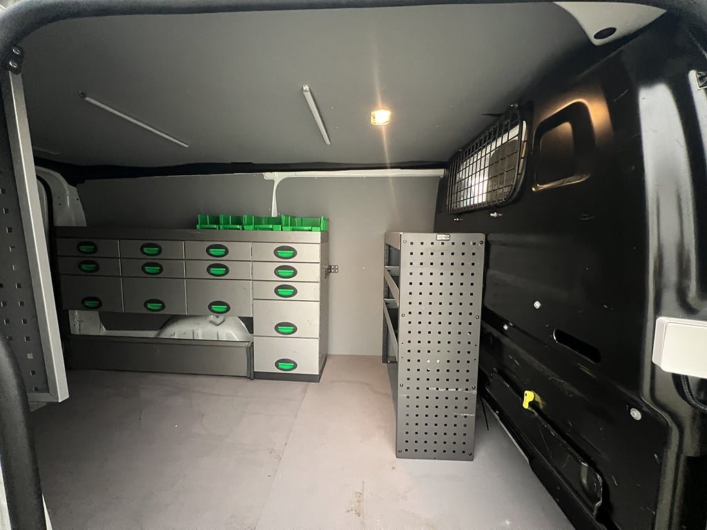 Vehicle Image 15