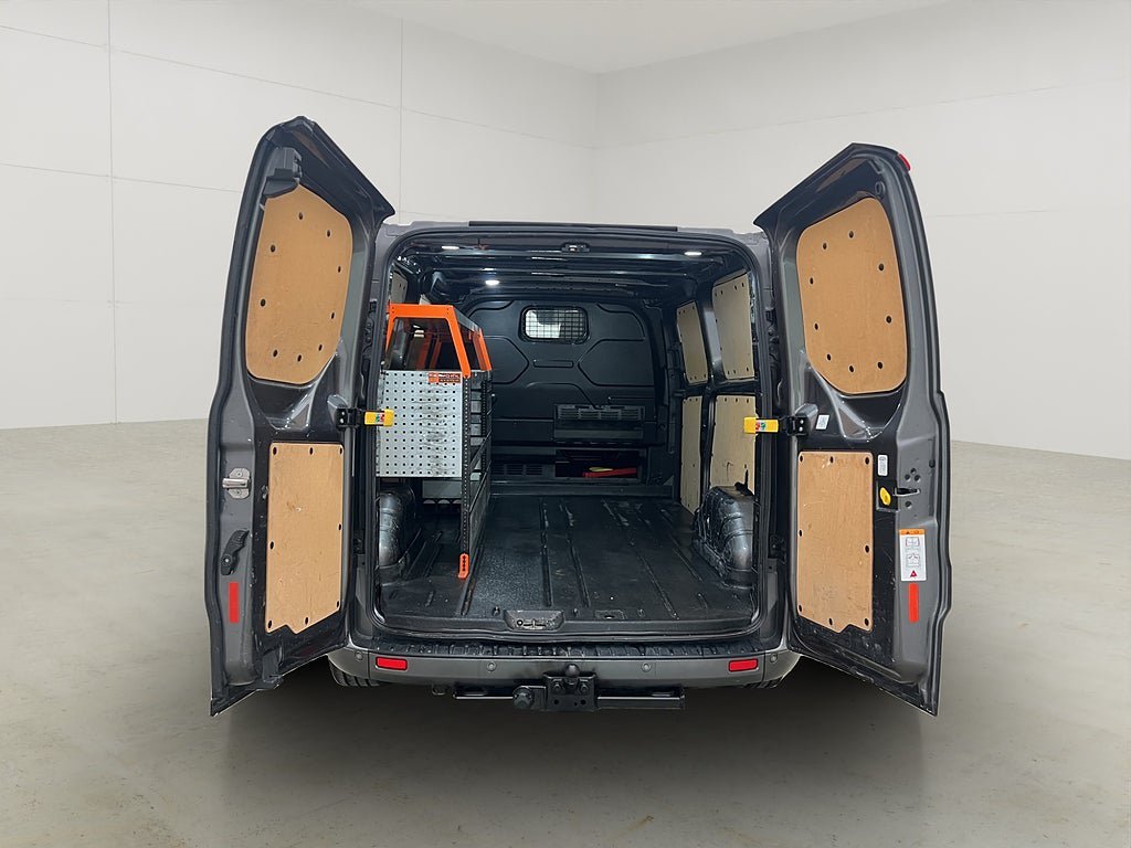 Vehicle Image 14
