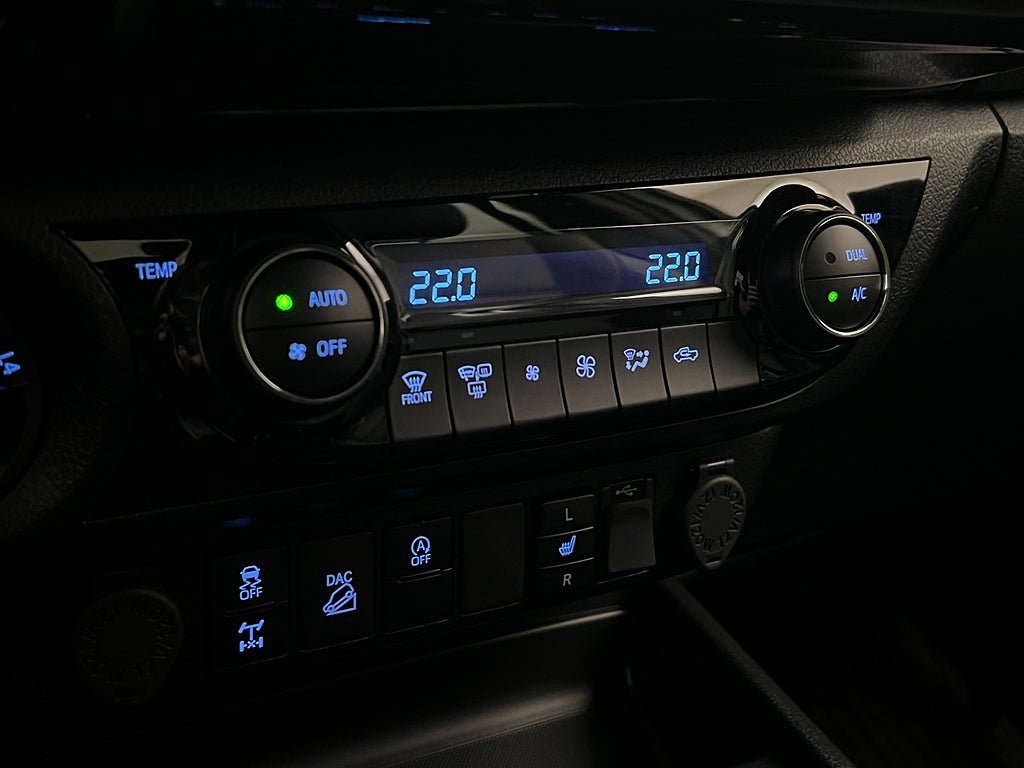 Vehicle Image 26