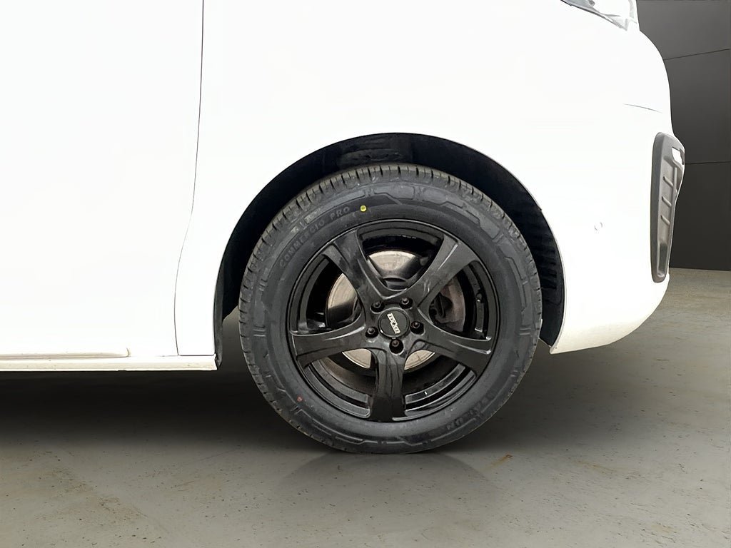 Vehicle Image 33