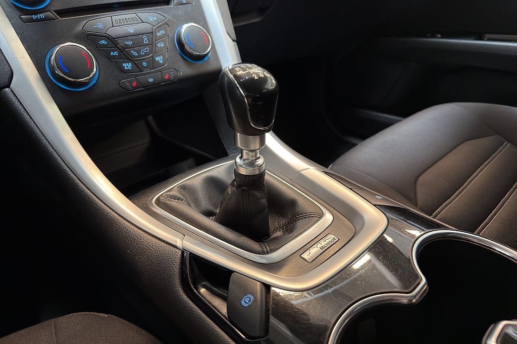 Vehicle Image 14