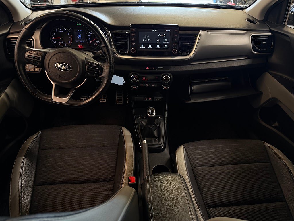 Vehicle Image 10
