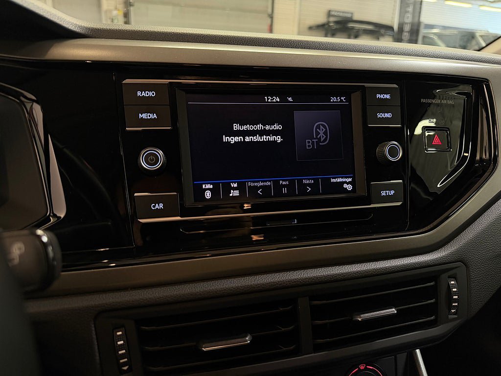 Vehicle Image 15