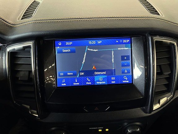 Vehicle Image 12