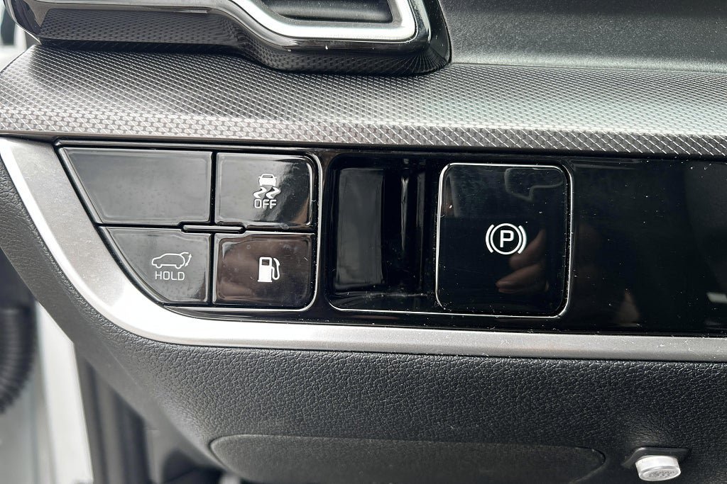 Vehicle Image 23