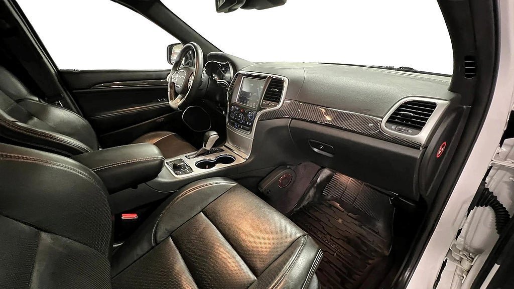 Vehicle Image 18