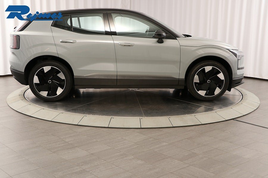 Vehicle Image 26