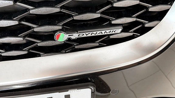 Vehicle Image 25