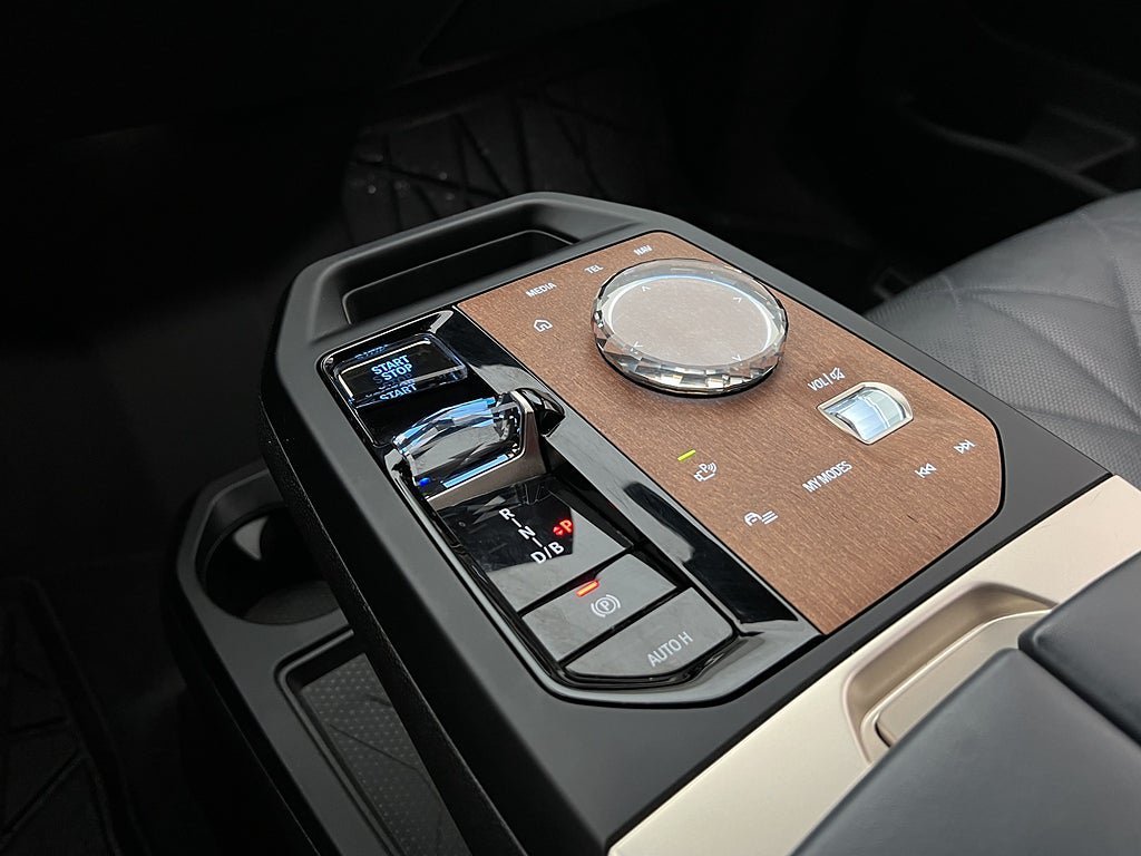 Vehicle Image 37