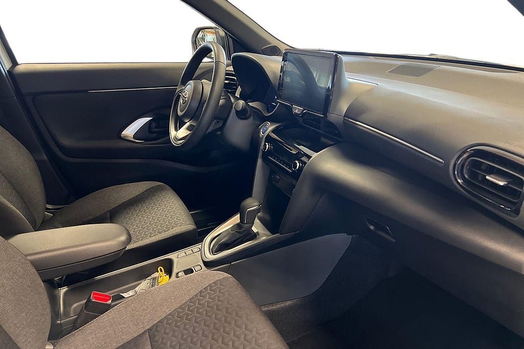 Vehicle Image 7