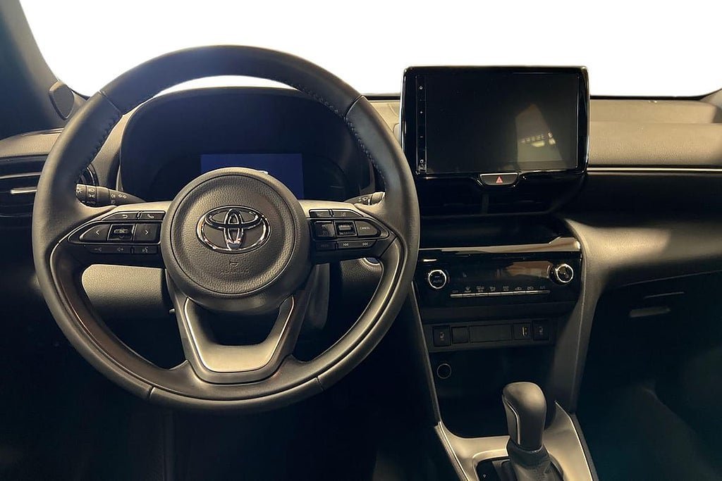 Vehicle Image 10