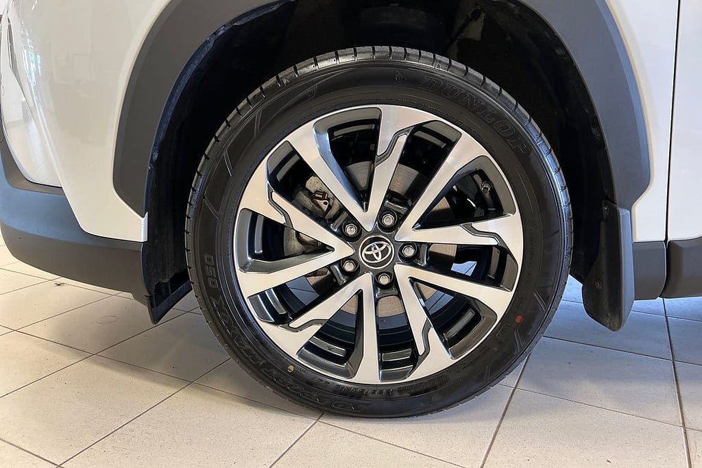 Vehicle Image 15