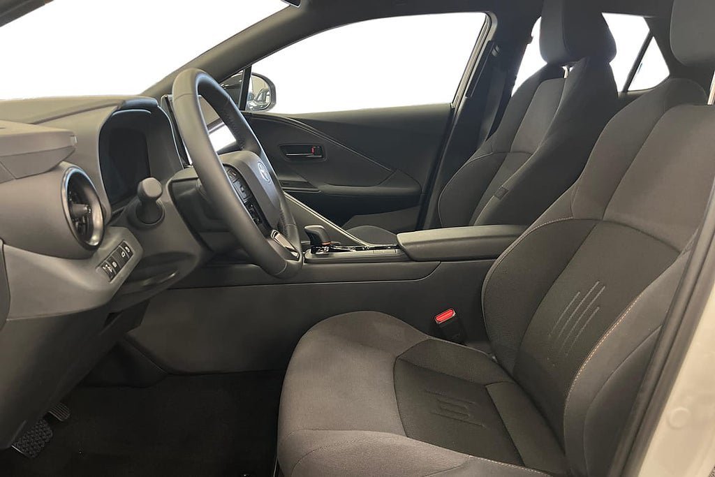Vehicle Image 14