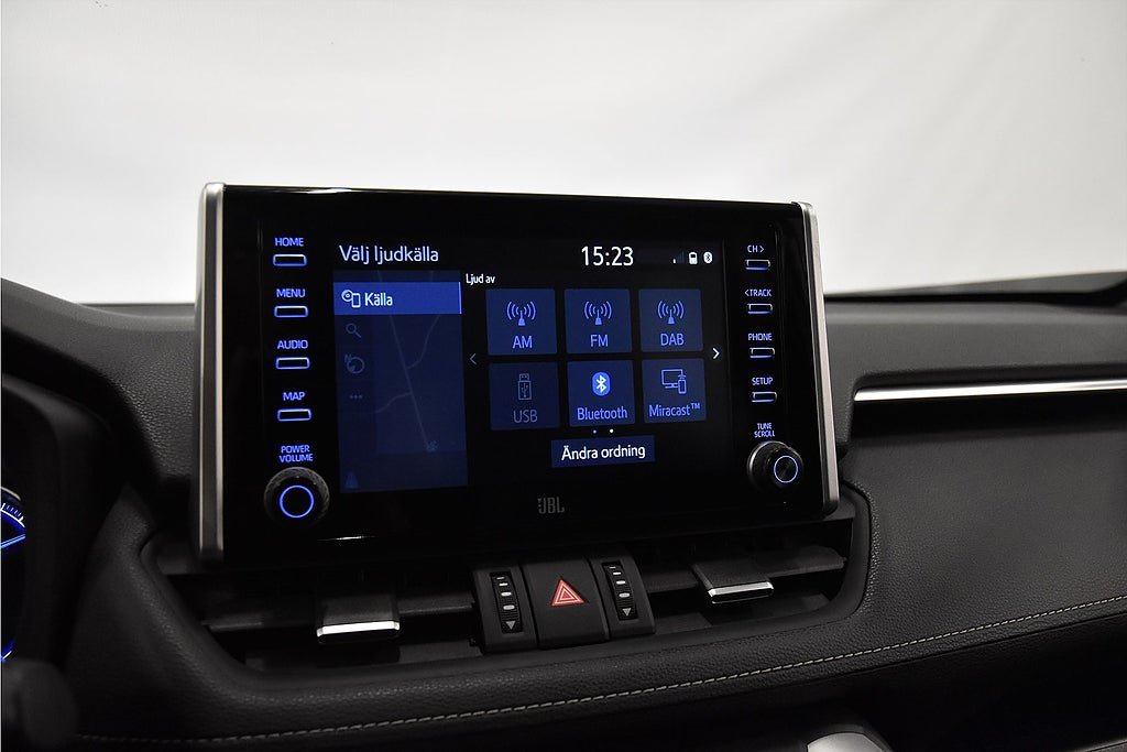 Vehicle Image 24