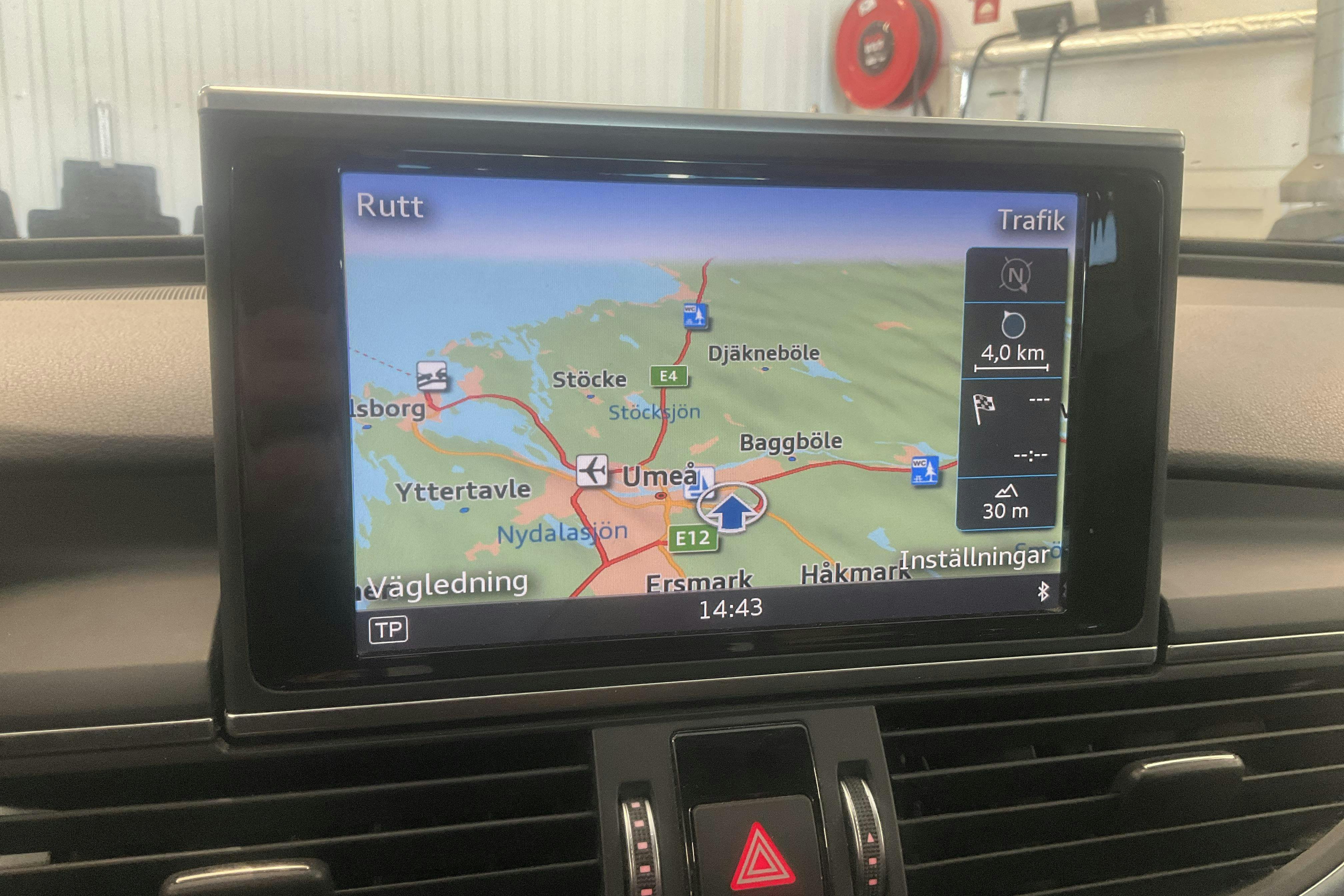 Vehicle Image 11