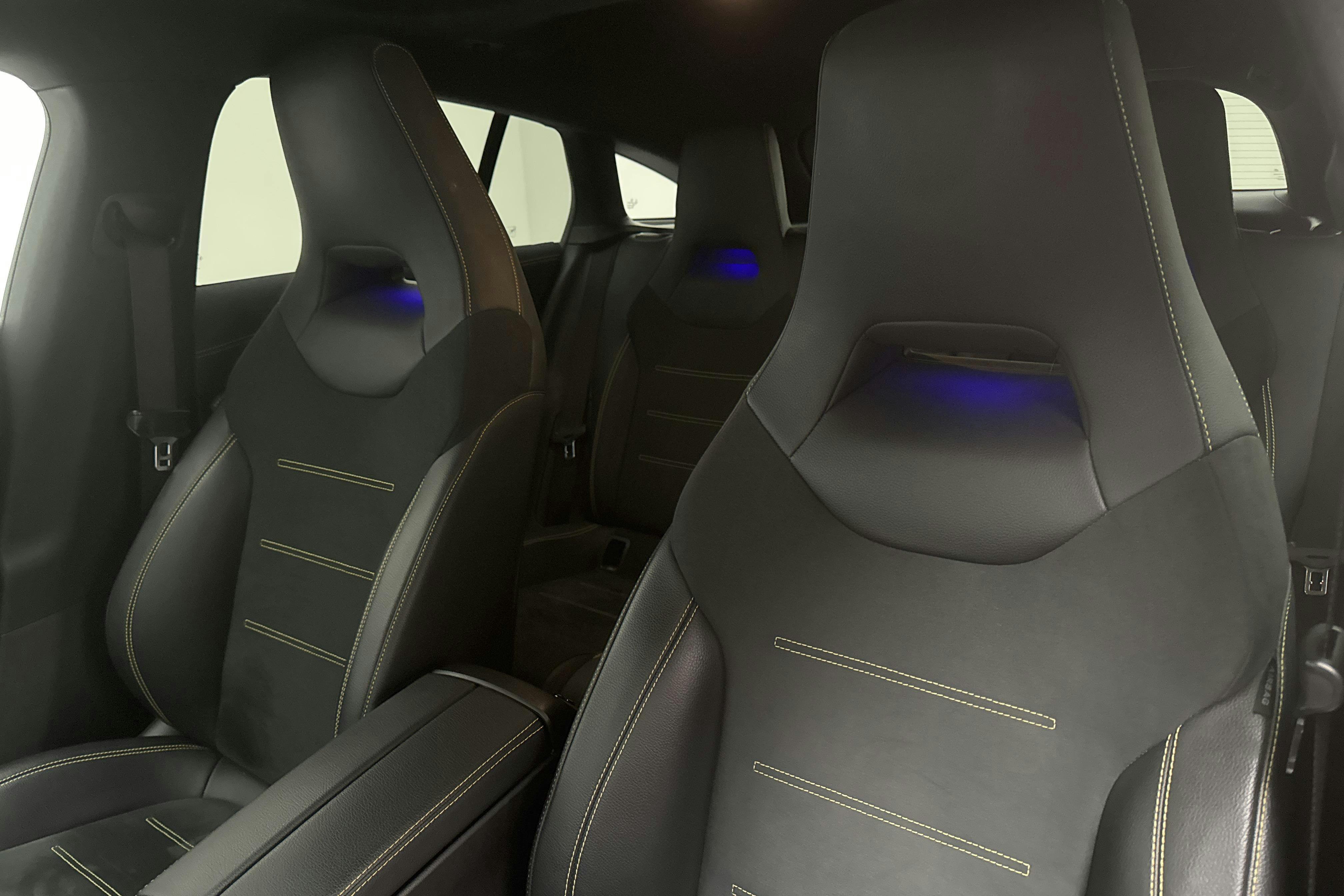 Vehicle Image 22