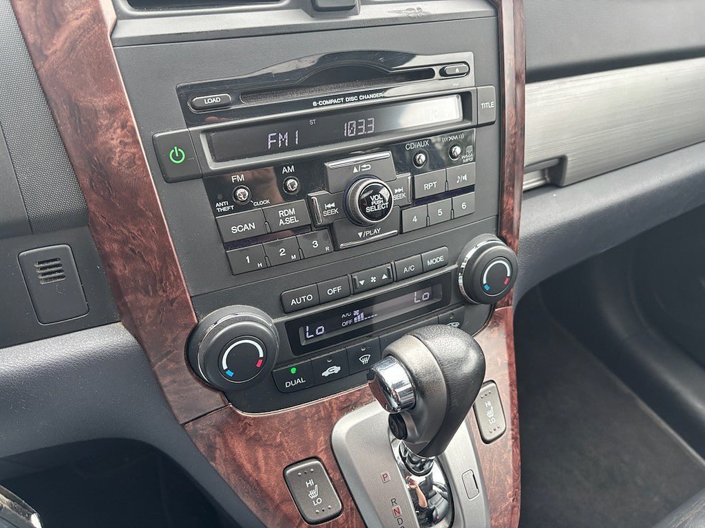 Vehicle Image 16