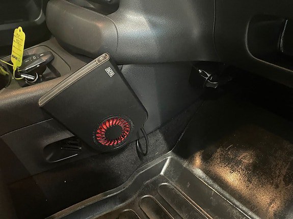 Vehicle Image 17
