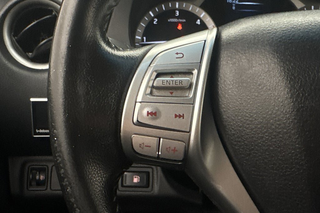 Vehicle Image 17