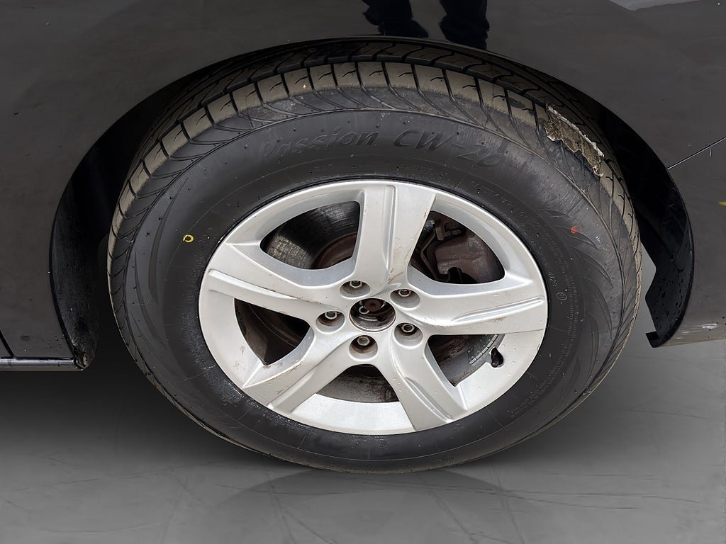 Vehicle Image 35