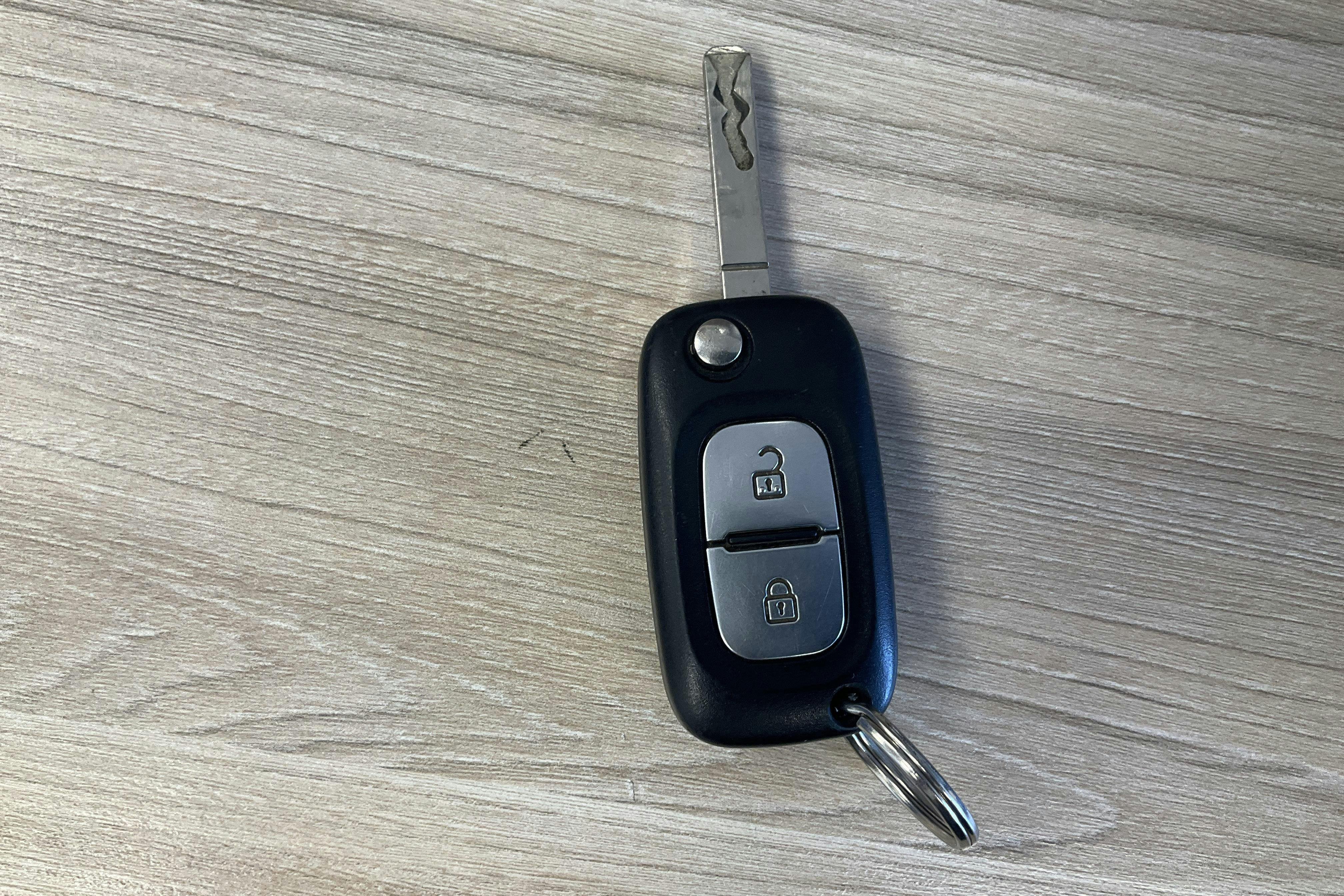 Vehicle Image 23