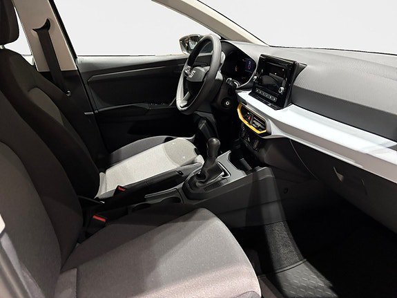 Vehicle Image 15
