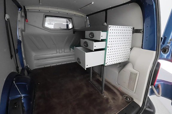 Vehicle Image 9