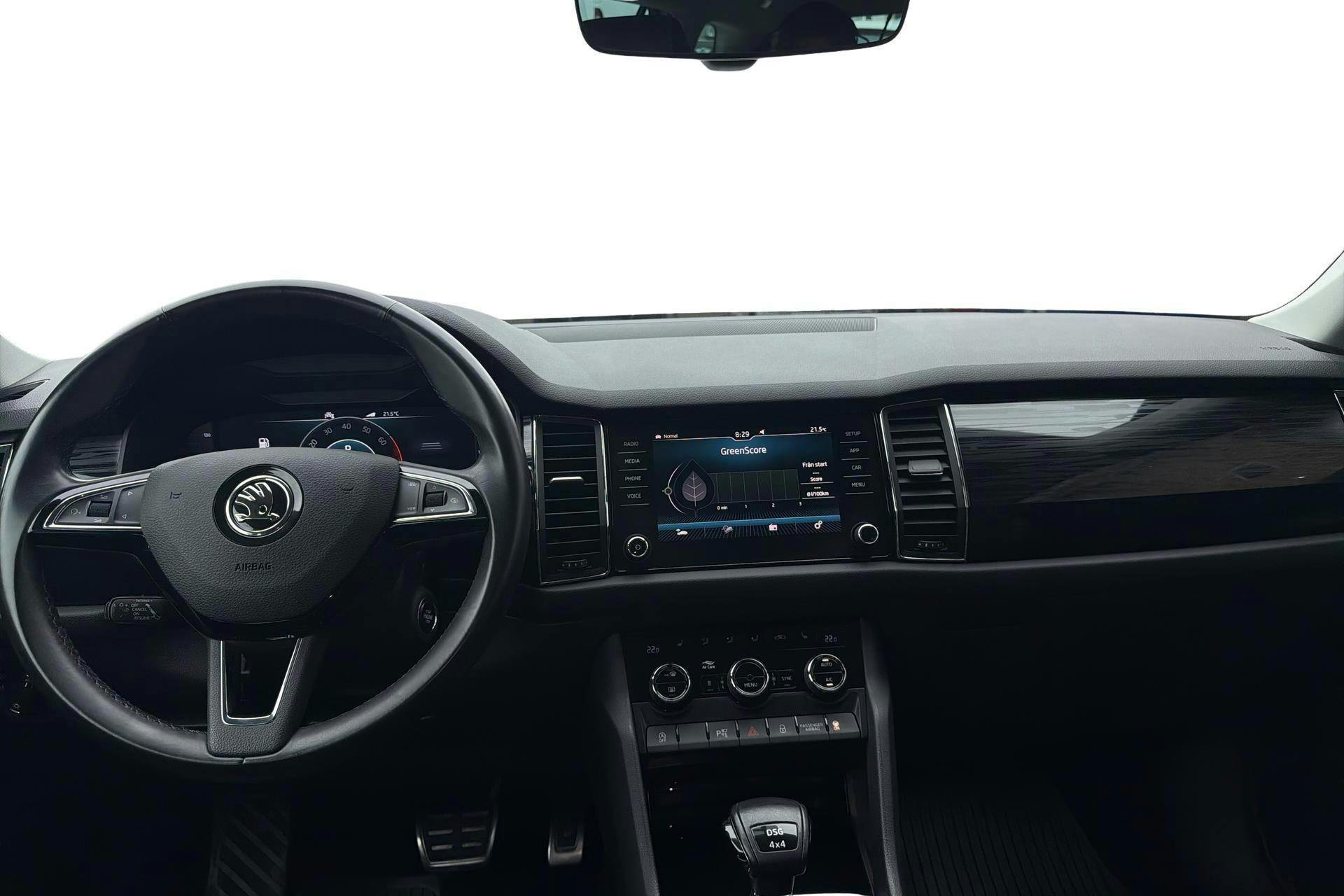 Vehicle Image 6
