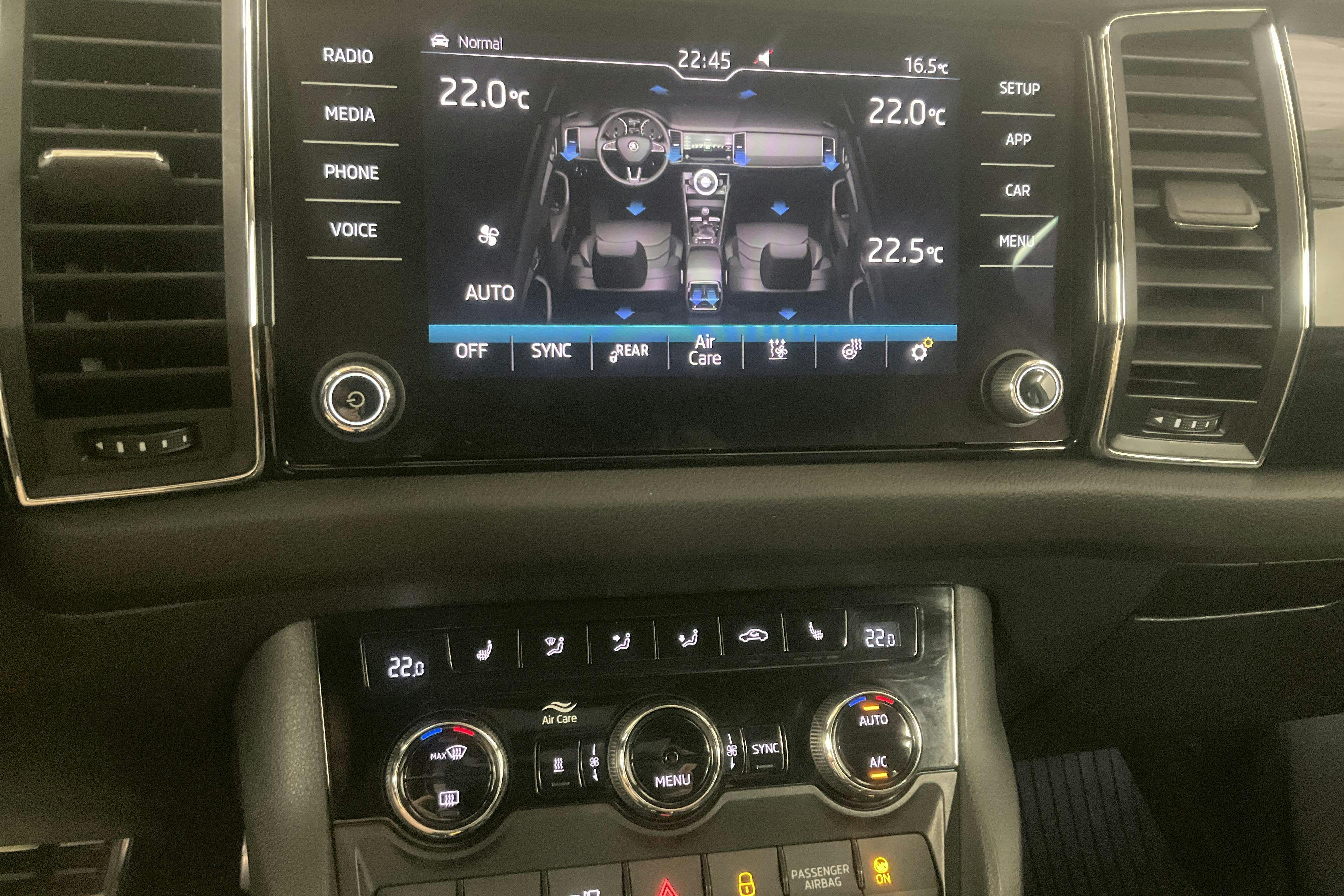 Vehicle Image 17