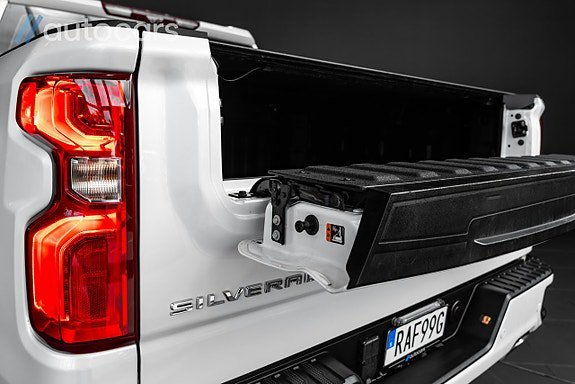 Vehicle Image 13
