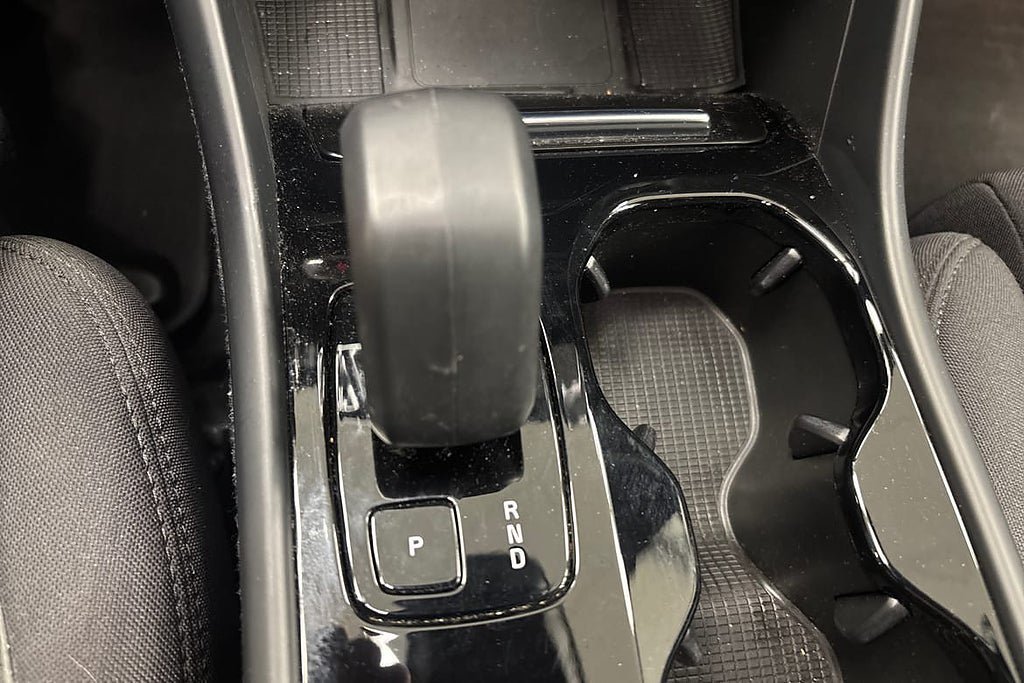 Vehicle Image 16