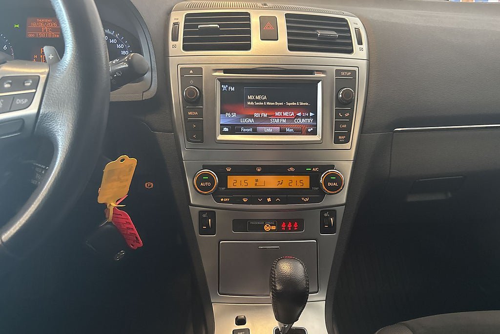 Vehicle Image 17