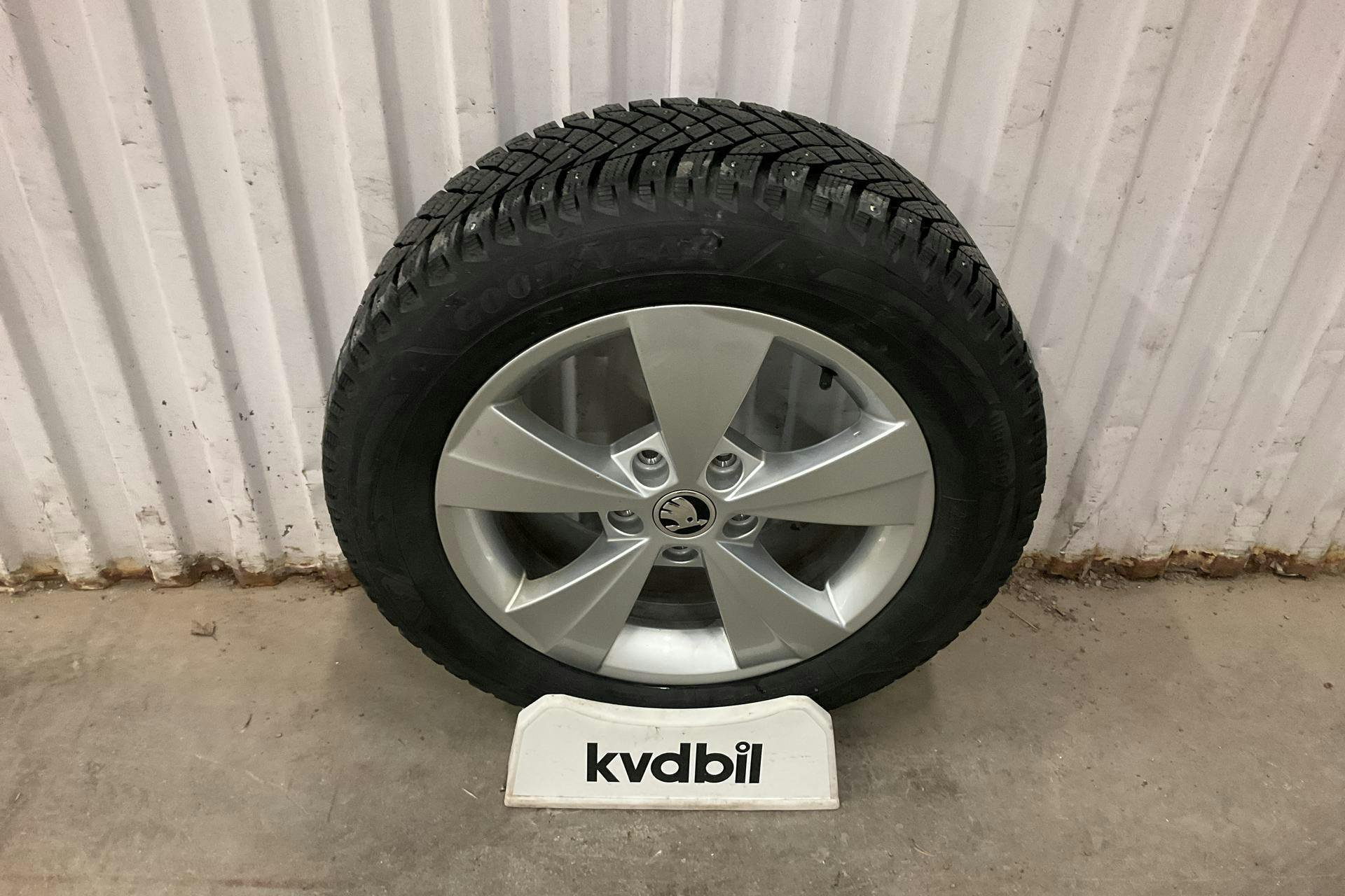 Vehicle Image 18