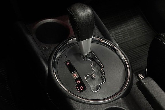 Vehicle Image 23