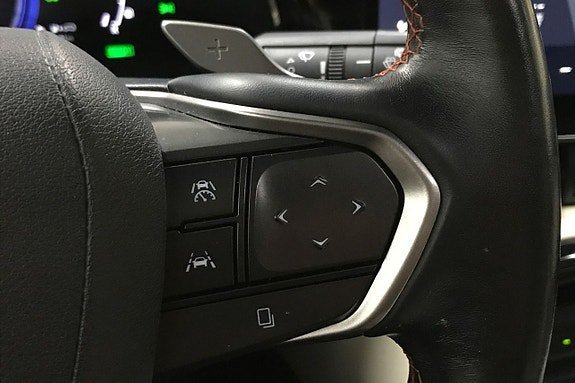 Vehicle Image 28