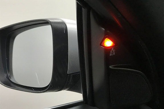 Vehicle Image 29