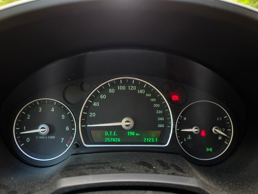 Vehicle Image 9