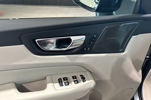 Vehicle Image 29