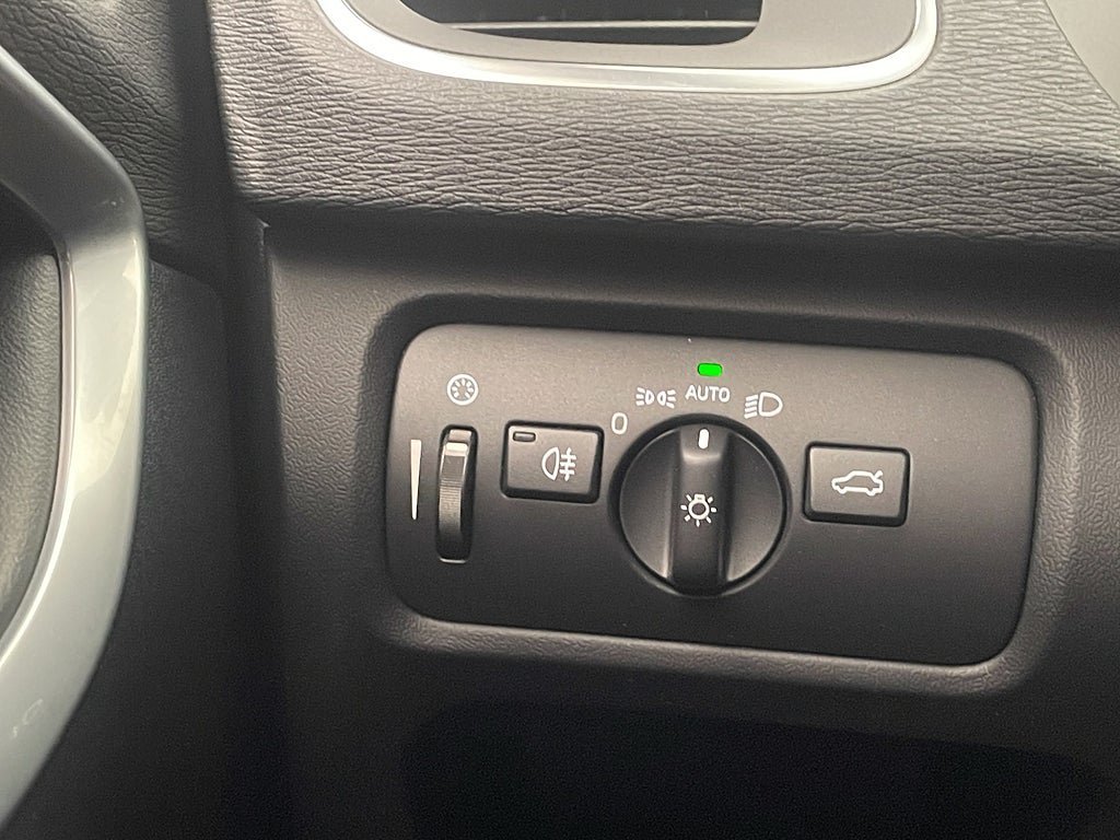 Vehicle Image 27