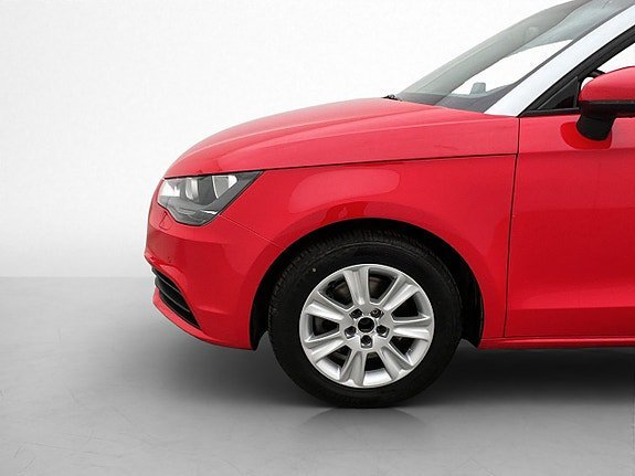 Vehicle Image 26