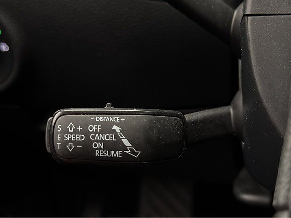 Vehicle Image 29