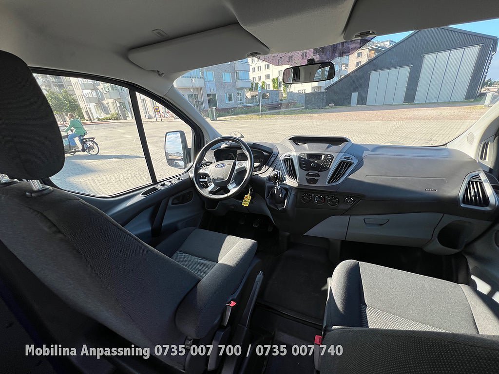 Vehicle Image 29