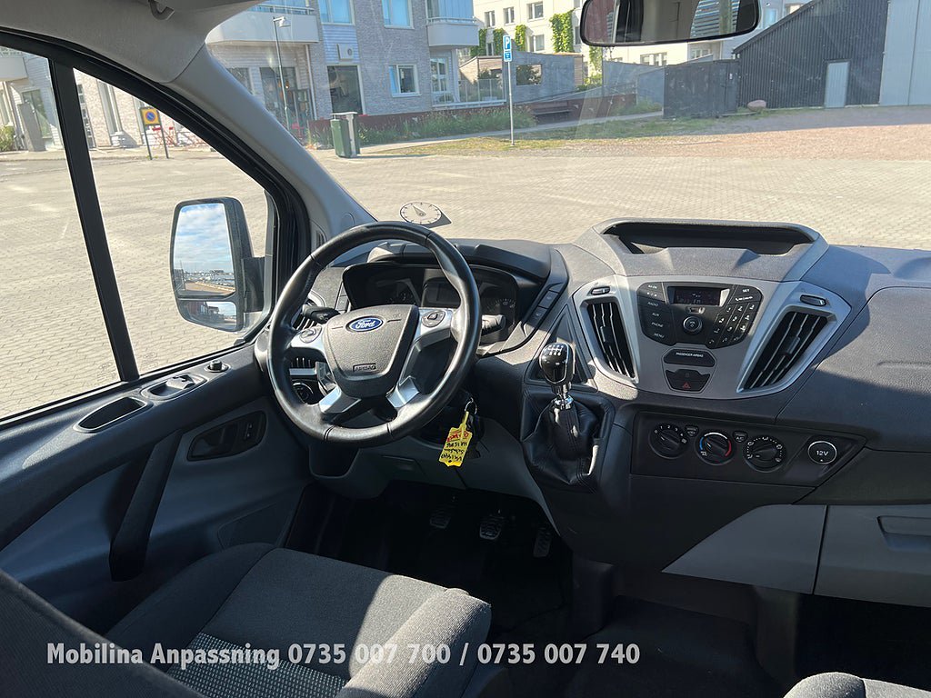 Vehicle Image 30