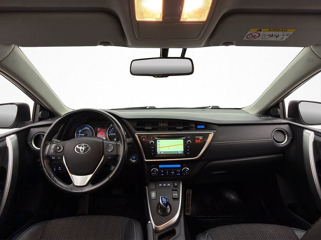 Vehicle Image 12